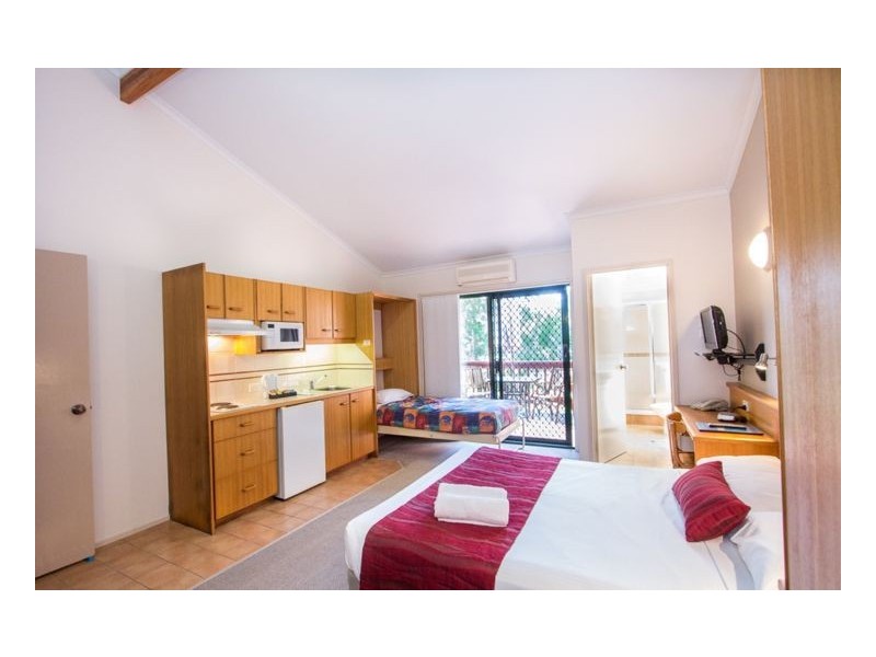 13/651 Charlton Esplanade, Urangan QLD 4655