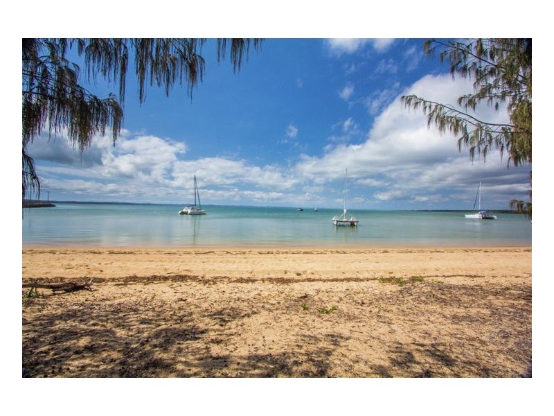 13/651 Charlton Esplanade, Urangan QLD 4655