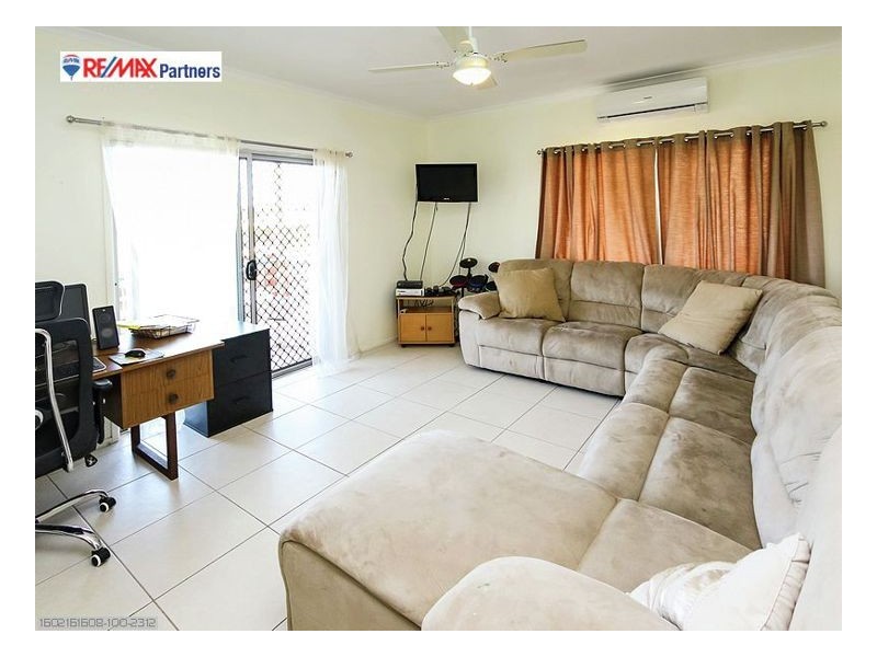 37 Bruce Street, Torquay QLD 4655