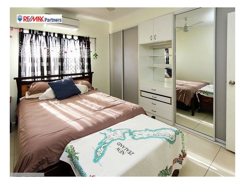 37 Bruce Street, Torquay QLD 4655