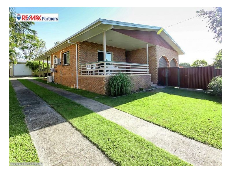 37 Bruce Street, Torquay QLD 4655