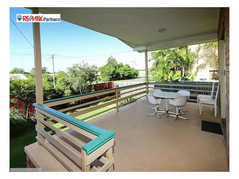 37 Bruce Street, Torquay QLD 4655