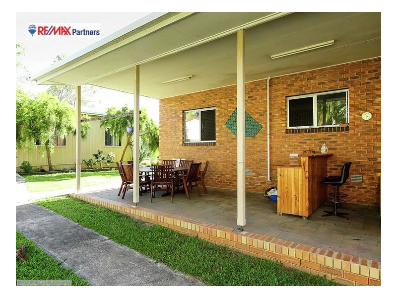 37 Bruce Street, Torquay QLD 4655