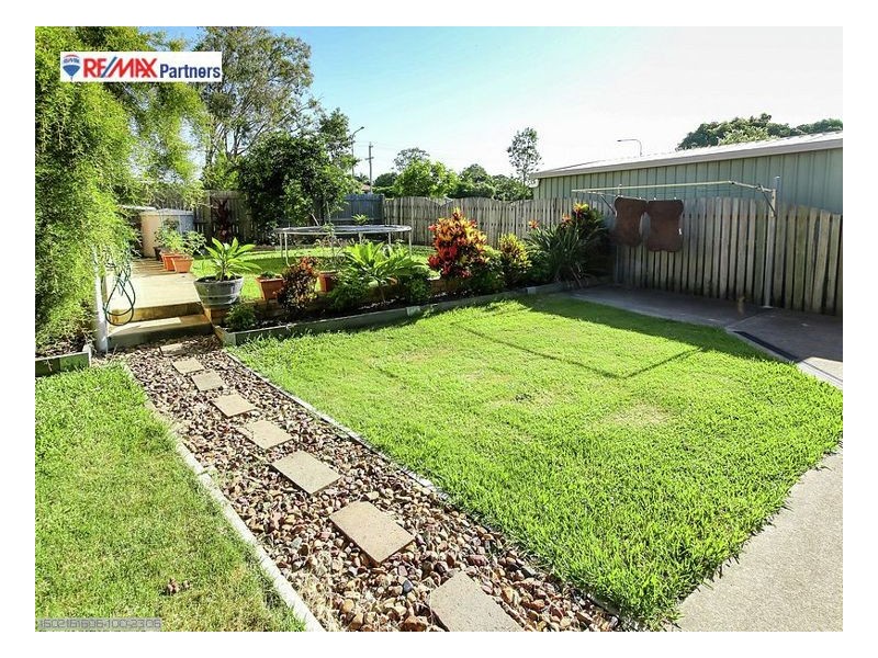 37 Bruce Street, Torquay QLD 4655