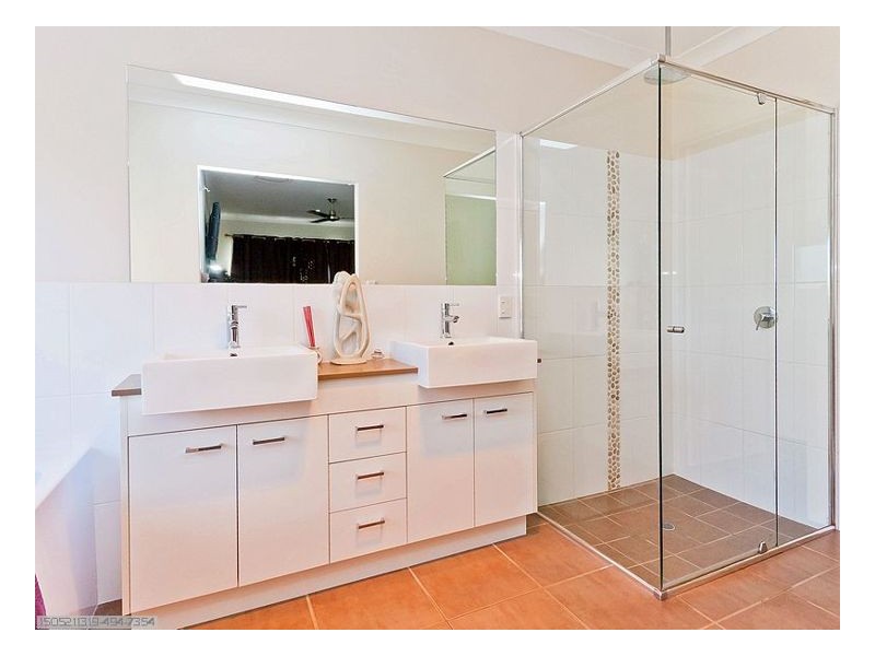 21 Heathland Ave, Wondunna QLD 4655