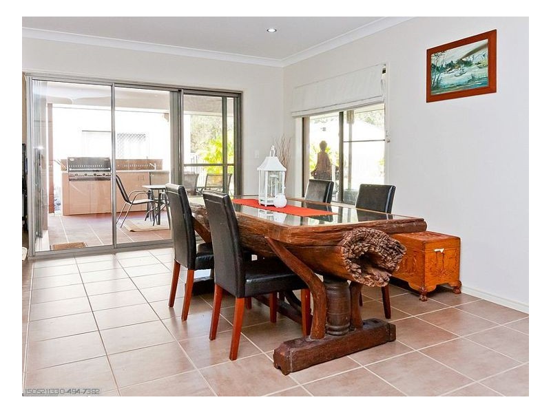 21 Heathland Ave, Wondunna QLD 4655