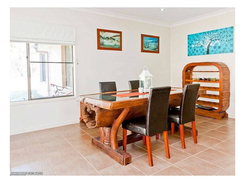 21 Heathland Ave, Wondunna QLD 4655
