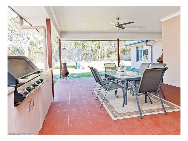 21 Heathland Ave, Wondunna QLD 4655