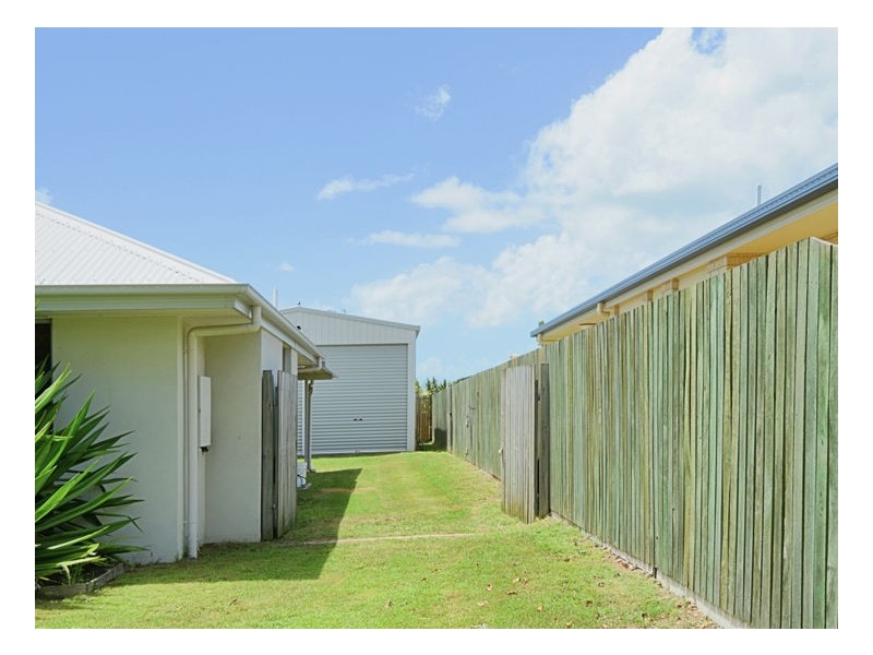 16 Beach Drive, Burrum Heads QLD 4659