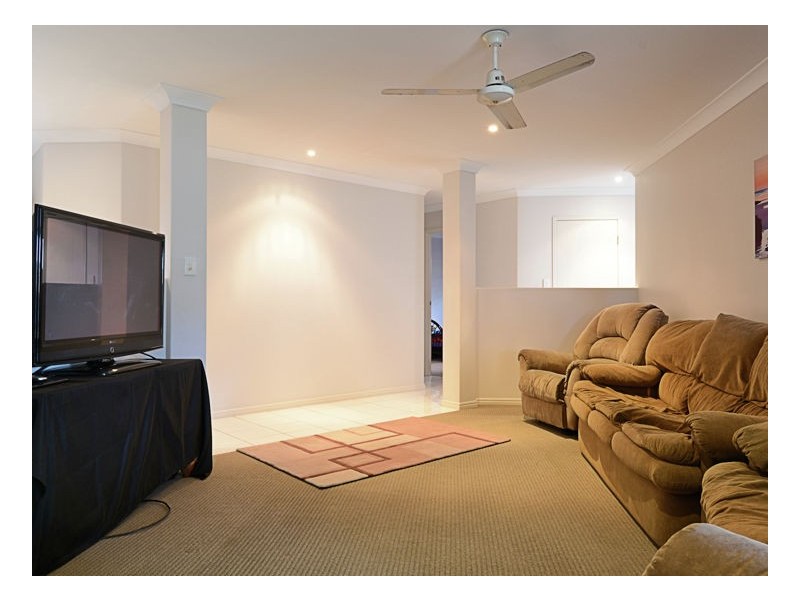 16 Beach Drive, Burrum Heads QLD 4659