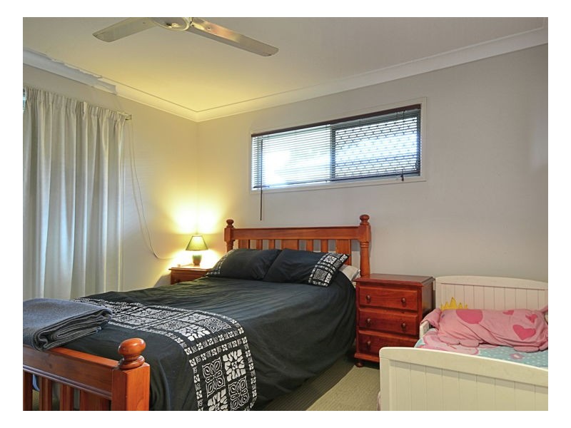16 Beach Drive, Burrum Heads QLD 4659
