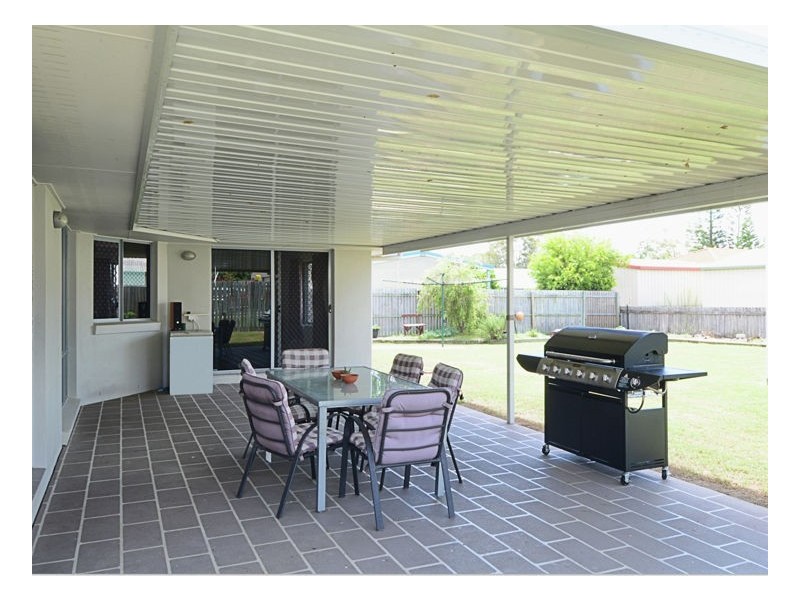 16 Beach Drive, Burrum Heads QLD 4659