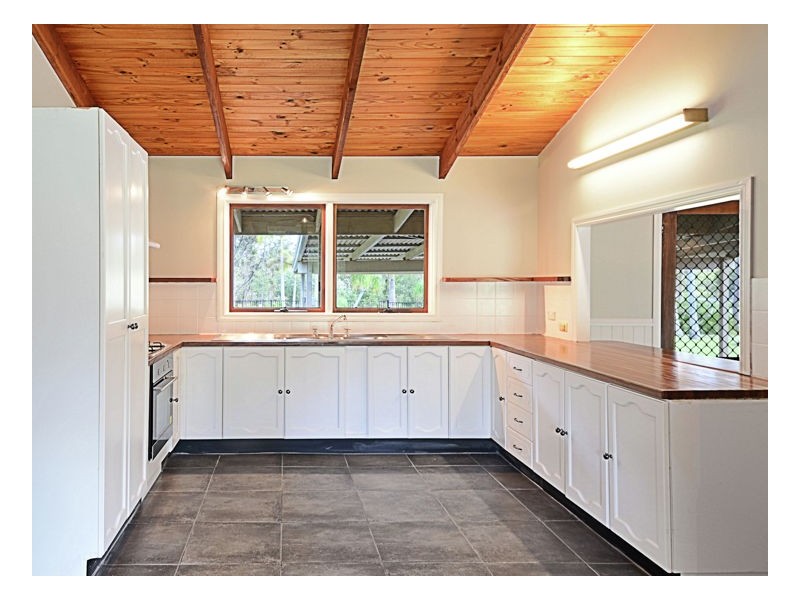 20 Dreamtime Avenue, Burrum Heads QLD 4659