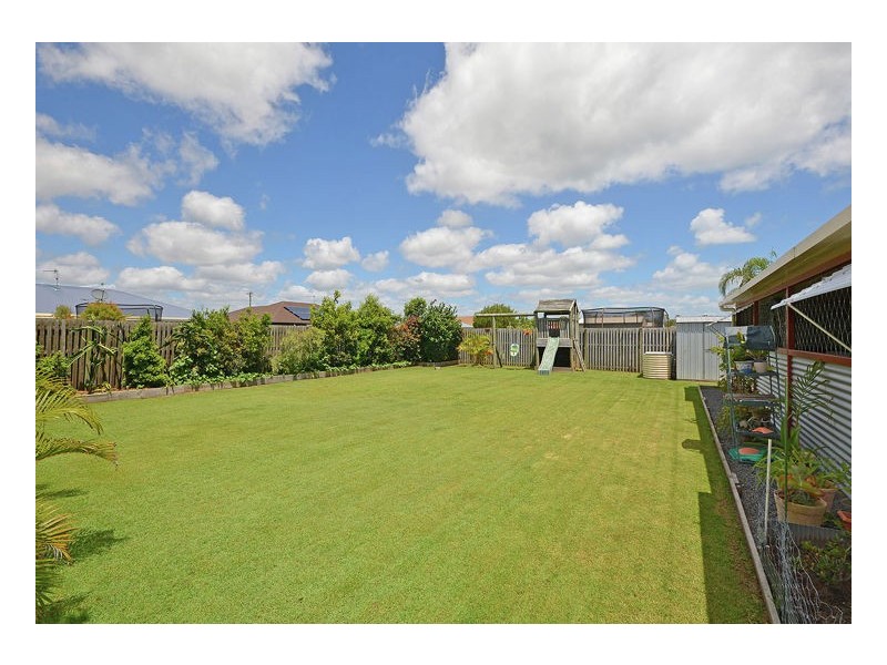 28 Gunsynd Way, Point Vernon QLD 4655