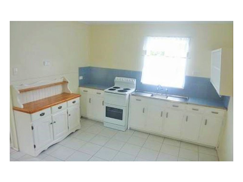 35 Stephenson Street, Pialba QLD 4655