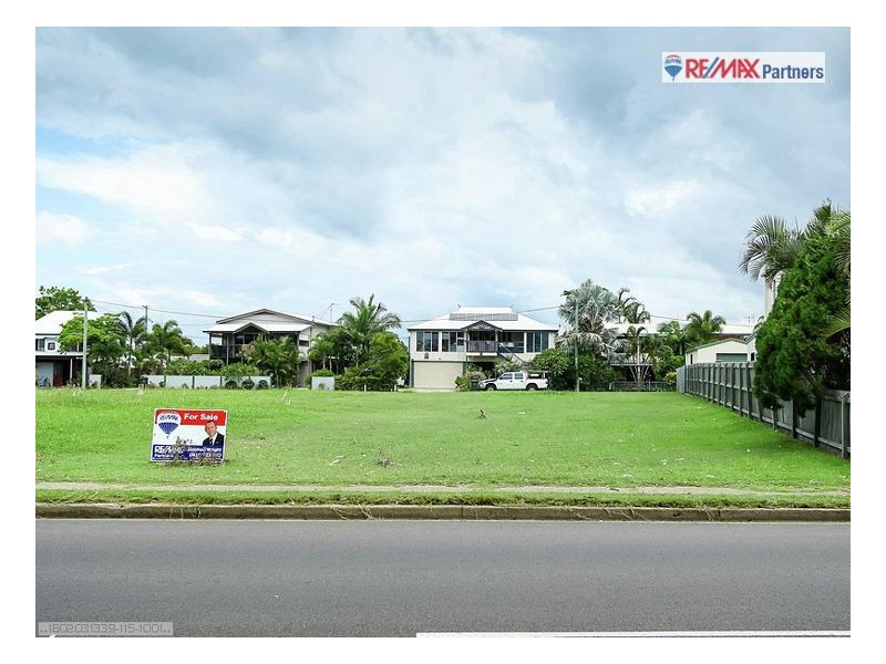 512 Charlton Esplanade, Urangan QLD 4655