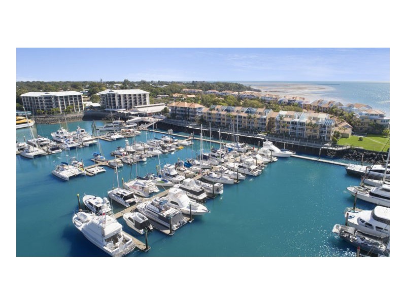 512 Charlton Esplanade, Urangan QLD 4655