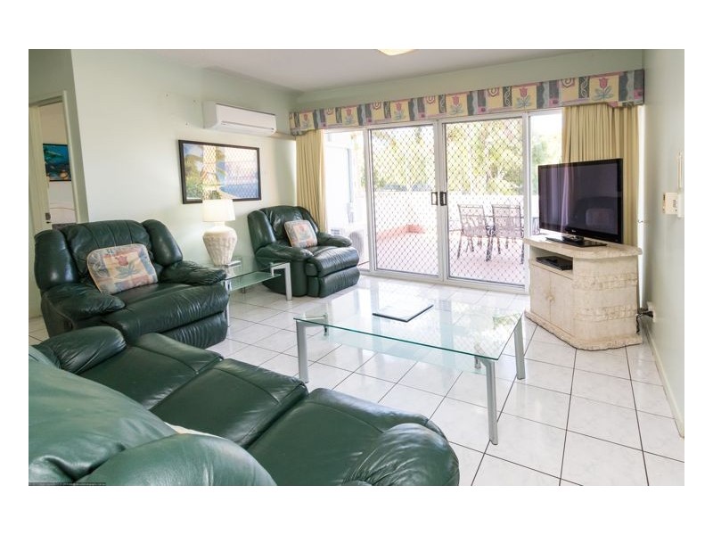 5/397 Esplanade, Torquay QLD 4655