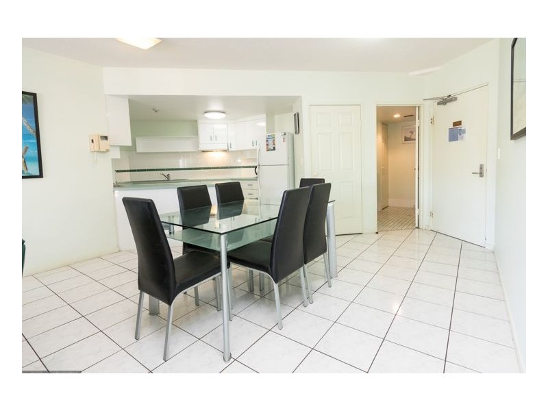 5/397 Esplanade, Torquay QLD 4655