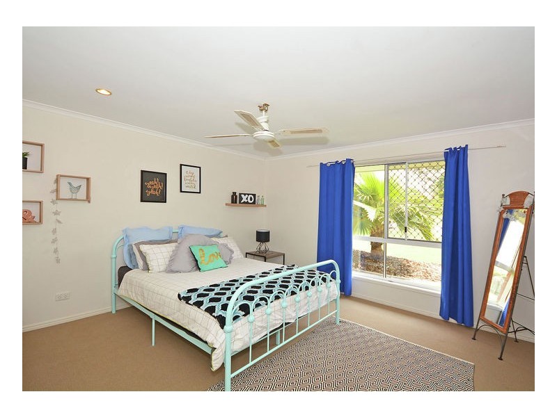 77 Exeter Street, Torquay QLD 4655