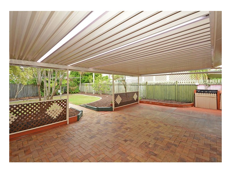 16 Keys Ave, Torquay QLD 4655
