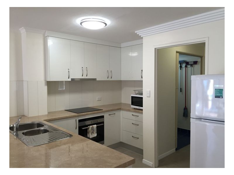 15/383 Esplanade, Torquay QLD 4655