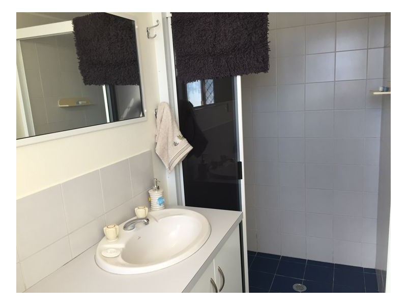 15/383 Esplanade, Torquay QLD 4655