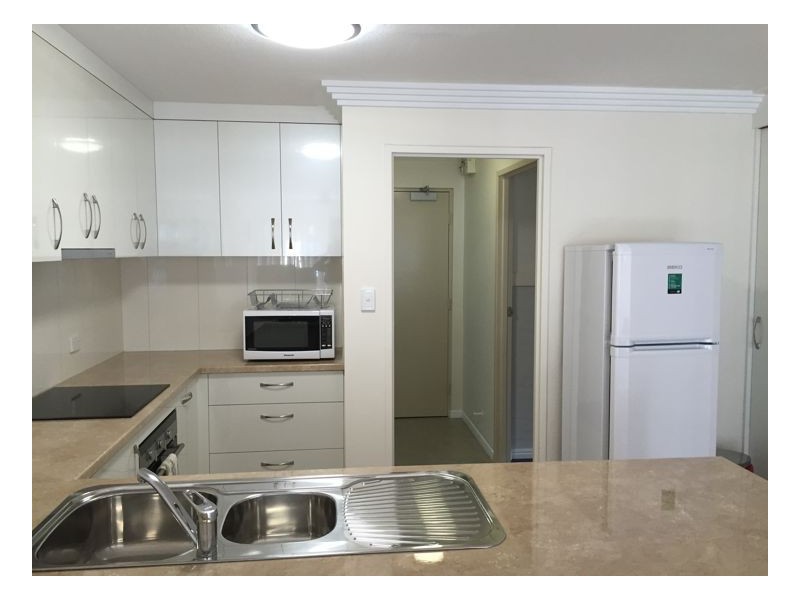 15/383 Esplanade, Torquay QLD 4655