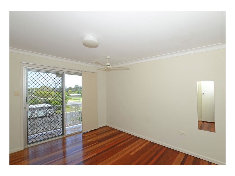 33 Holiday Pde, Scarness QLD 4655