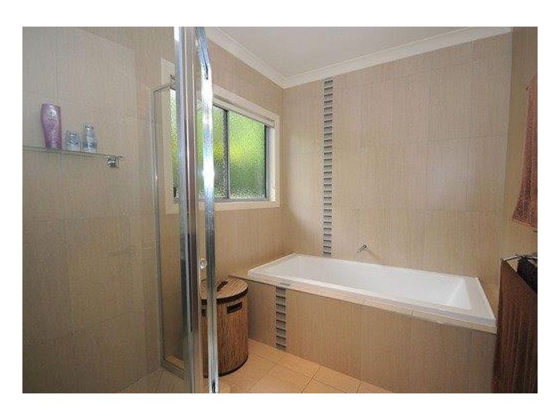30 Madsen Road, Urraween QLD 4655