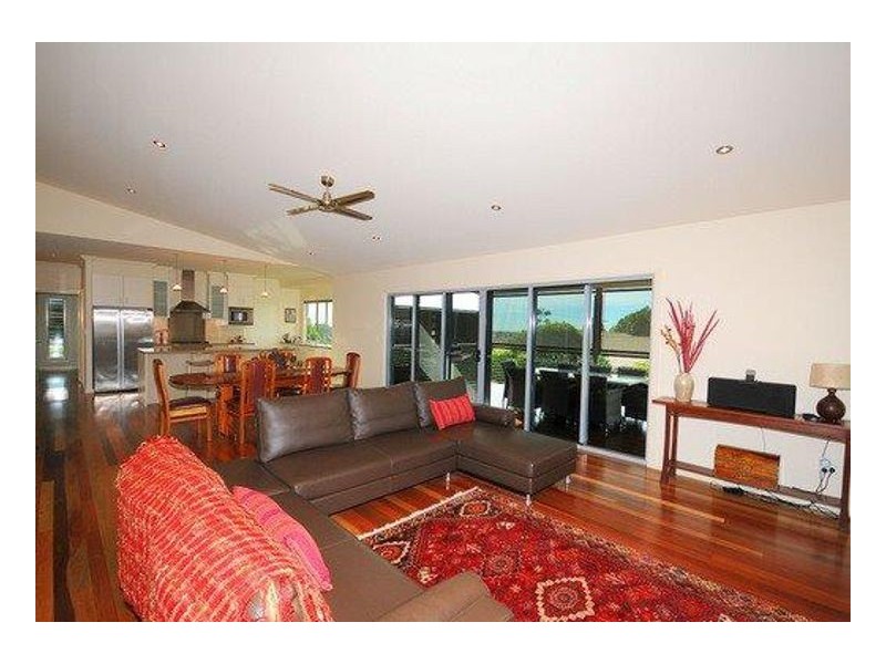 30 Madsen Road, Urraween QLD 4655