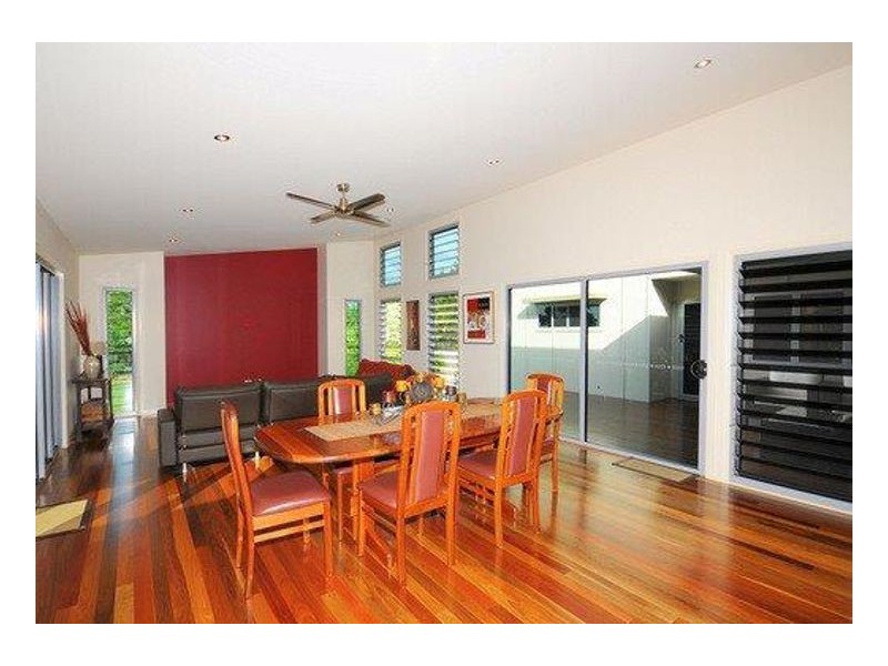 30 Madsen Road, Urraween QLD 4655
