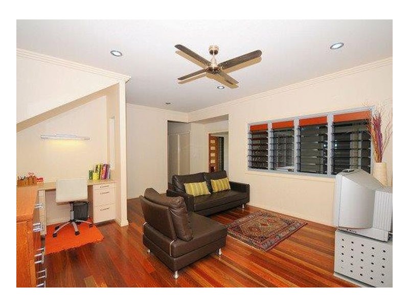 30 Madsen Road, Urraween QLD 4655