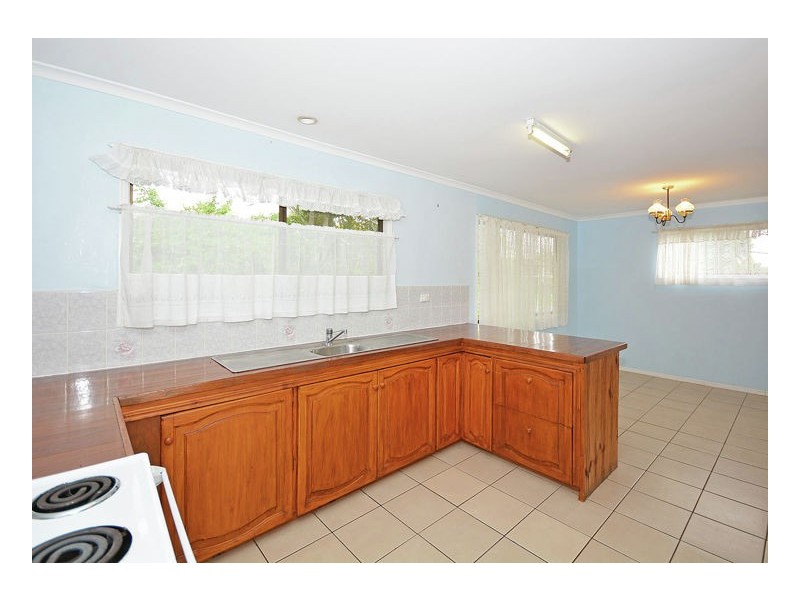 9 Shelley Street, Scarness QLD 4655