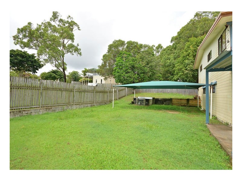 9 Shelley Street, Scarness QLD 4655