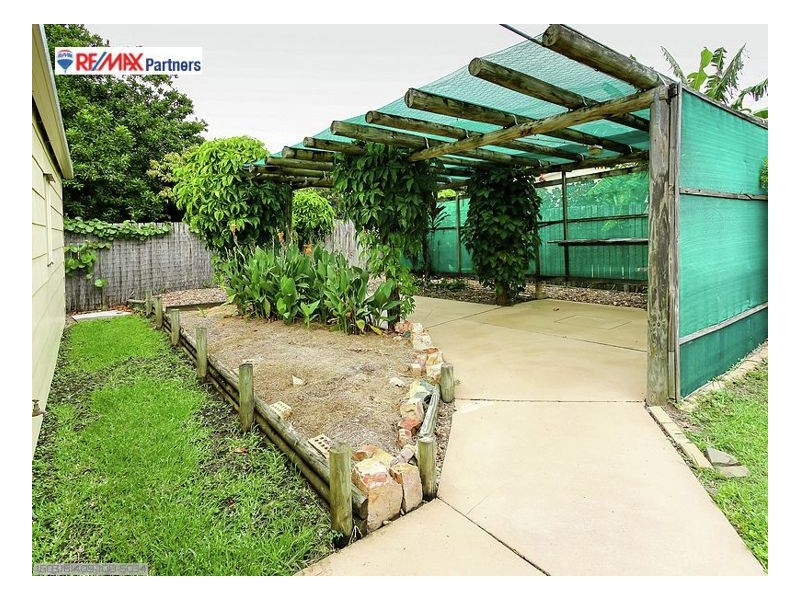 3 Cullen Ave, Torquay QLD 4655