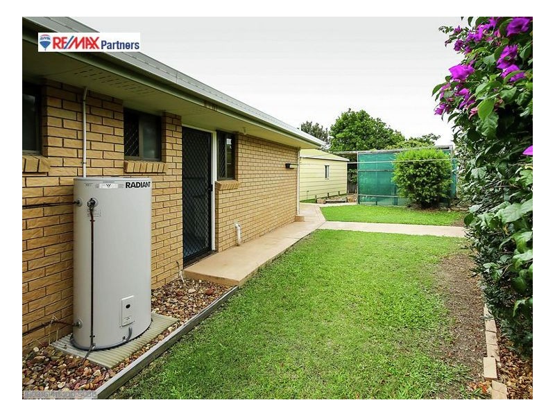 3 Cullen Ave, Torquay QLD 4655