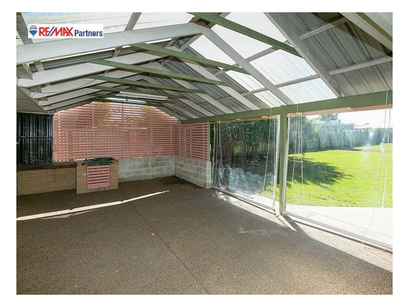 36 Ladbroke Cres, Urangan QLD 4655
