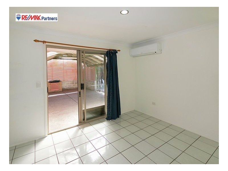 36 Ladbroke Cres, Urangan QLD 4655