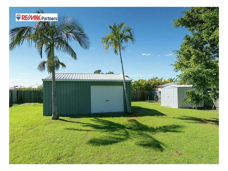 36 Ladbroke Cres, Urangan QLD 4655