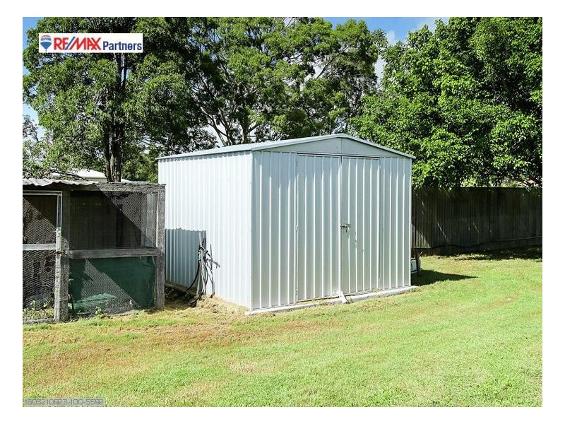 36 Ladbroke Cres, Urangan QLD 4655