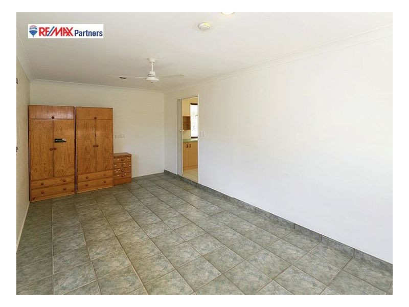 36 Ladbroke Cres, Urangan QLD 4655