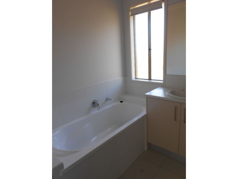 18 Cato Court, Torquay QLD 4655