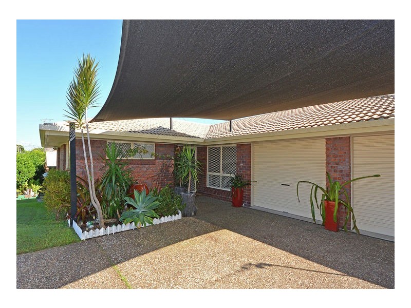 60 Hillcrest Ave, Scarness QLD 4655