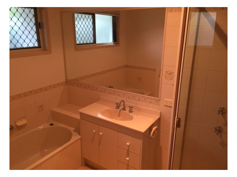 8 Anembo Drive, Torquay QLD 4655