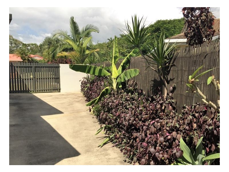 8 Anembo Drive, Torquay QLD 4655