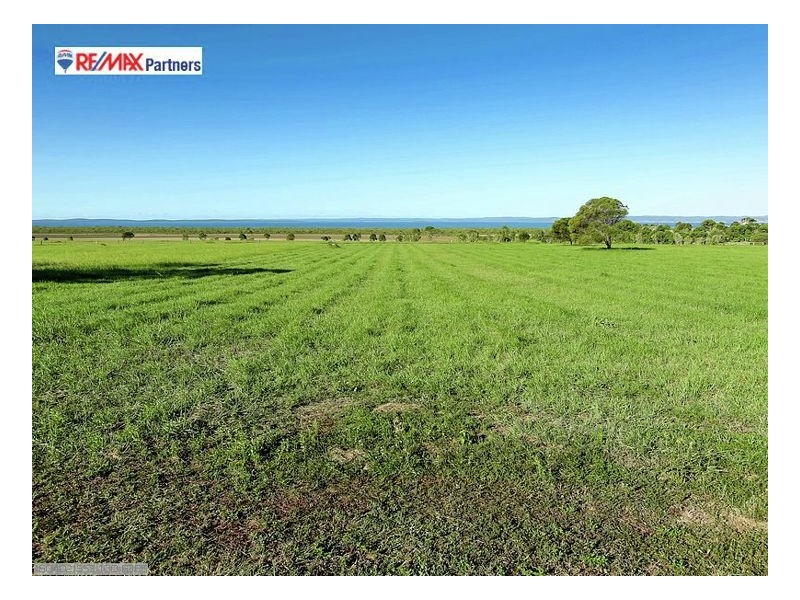 109-111 Cove Blvd, River Heads QLD 4655