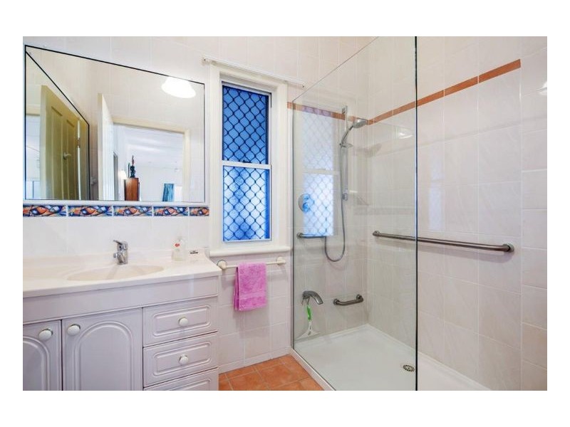429 Esplanade, Torquay QLD 4655