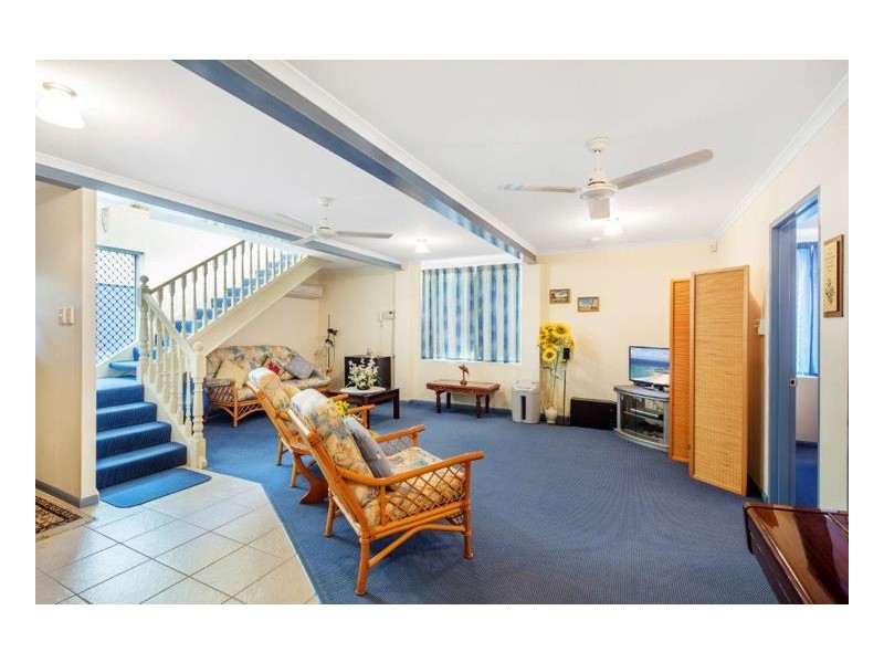 429 Esplanade, Torquay QLD 4655