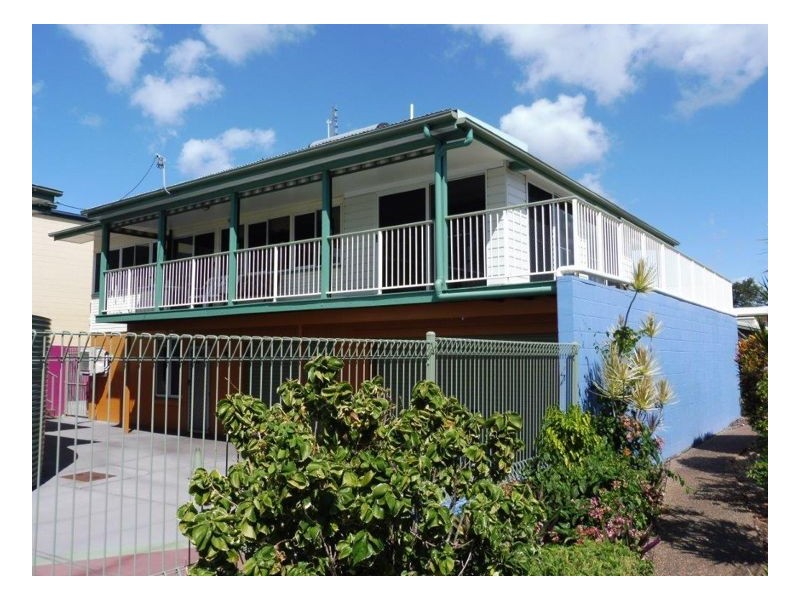 429 Esplanade, Torquay QLD 4655